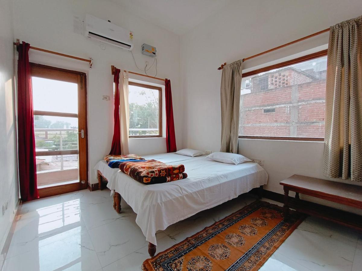 The Gupta Guest House Bodh Gaya Exterior photo