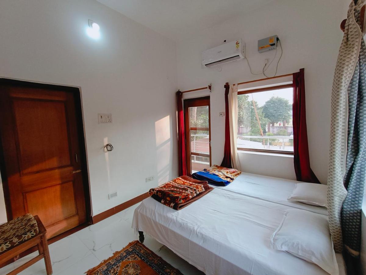 The Gupta Guest House Bodh Gaya Exterior photo