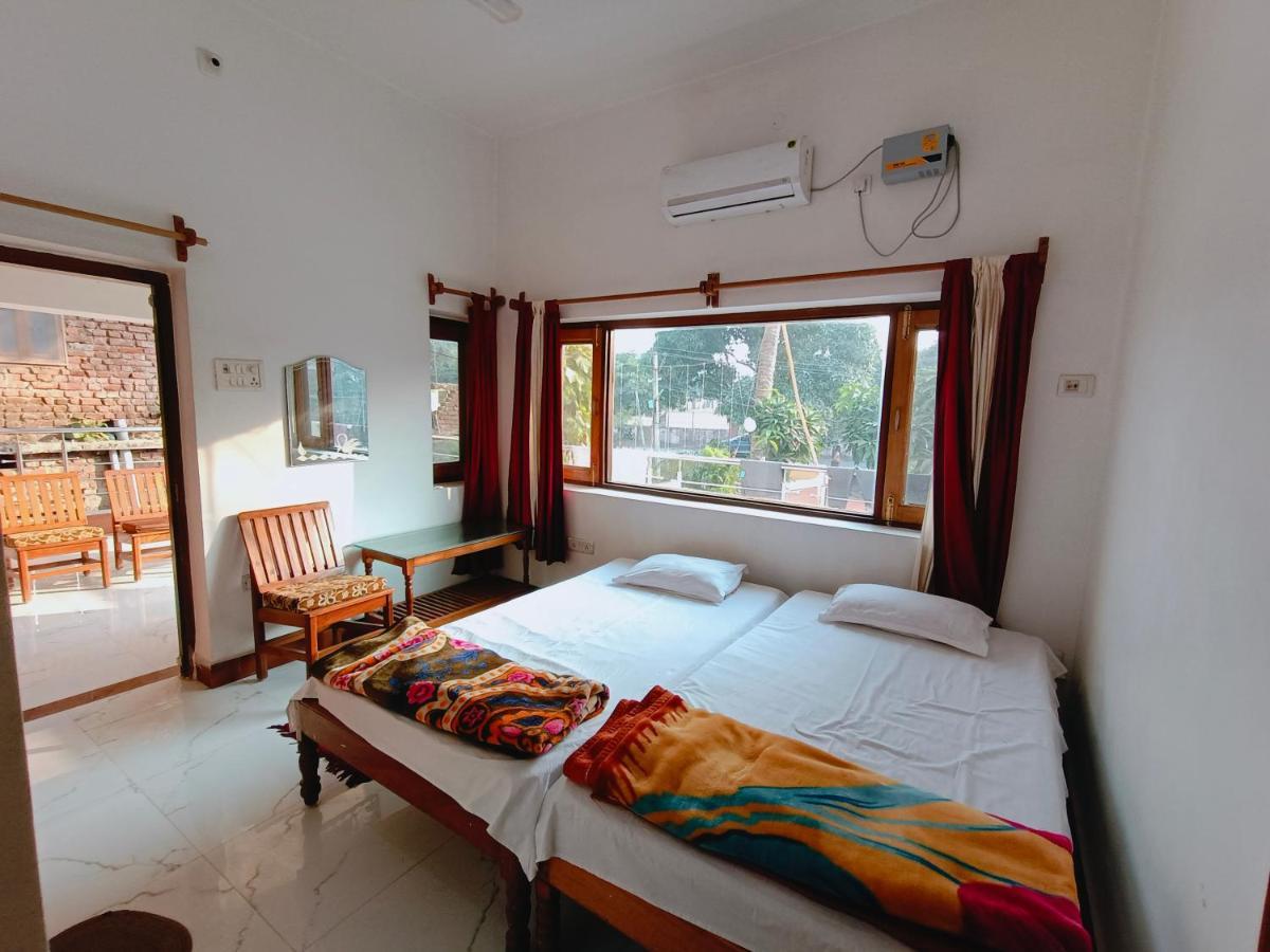 The Gupta Guest House Bodh Gaya Exterior photo